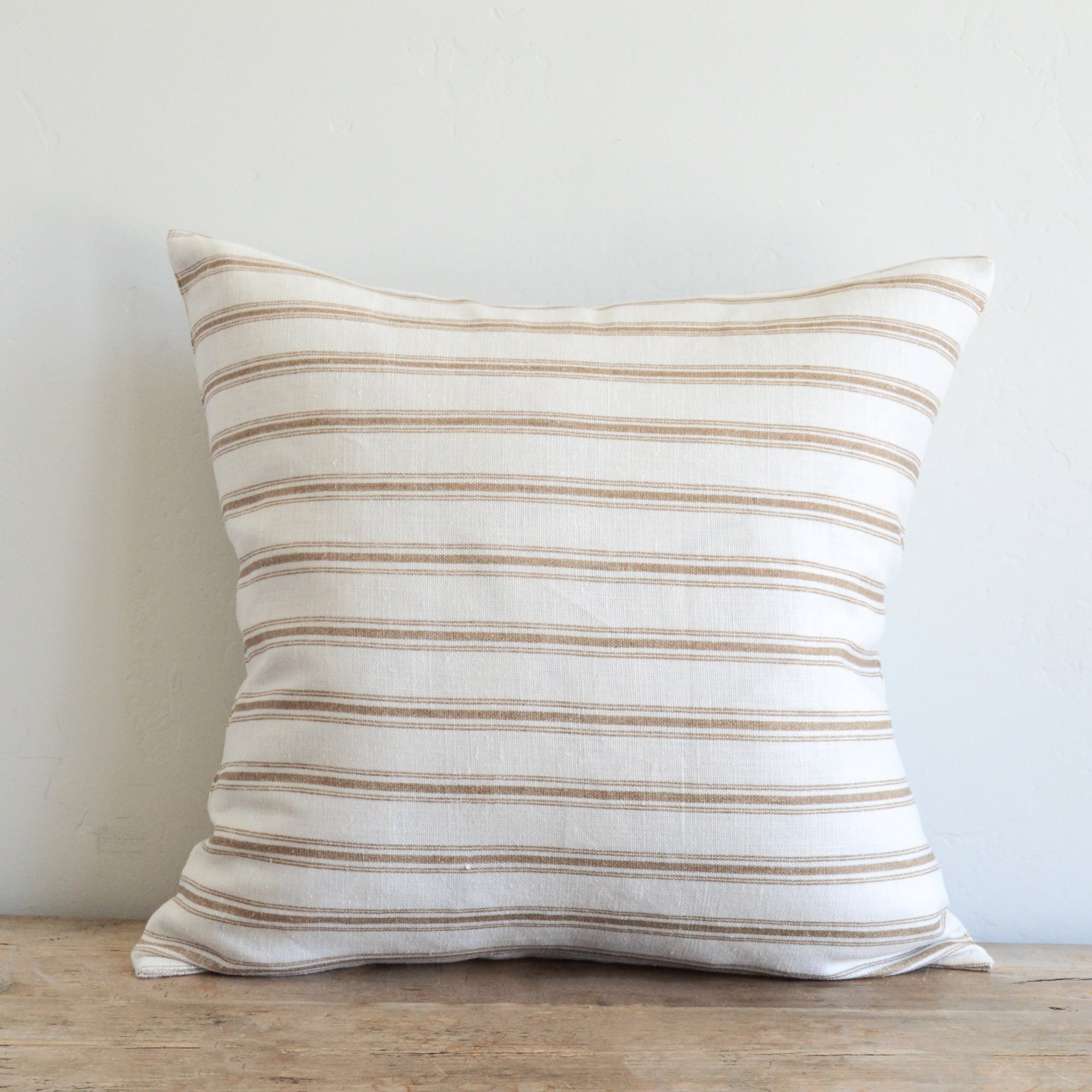 SHORELINE STRIPE / BLEACHED OAK