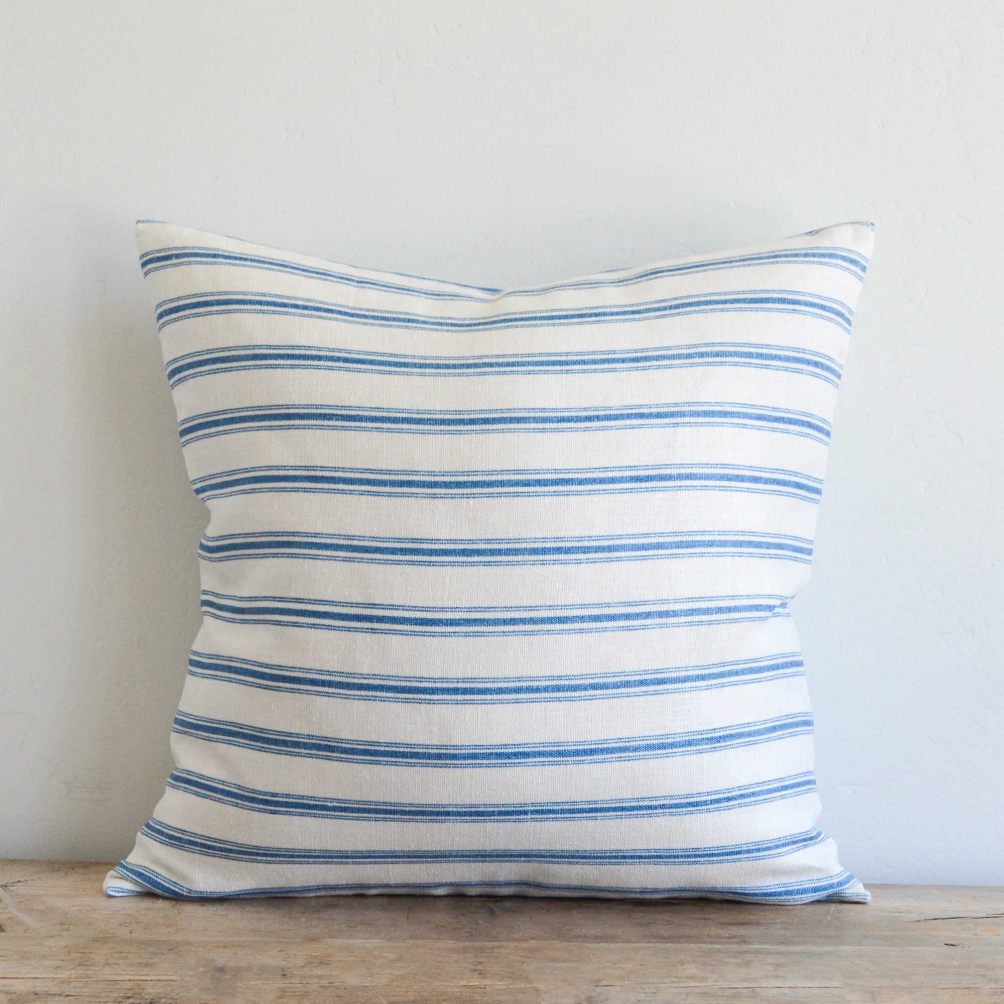 SHORELINE STRIPE / FRENCH BLUE
