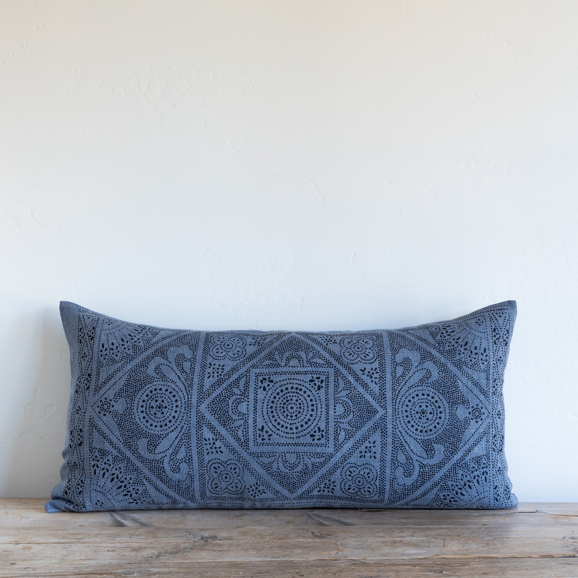 RAMSEY /  OVERDYED BLUE / 16"X32" (LUMBAR)