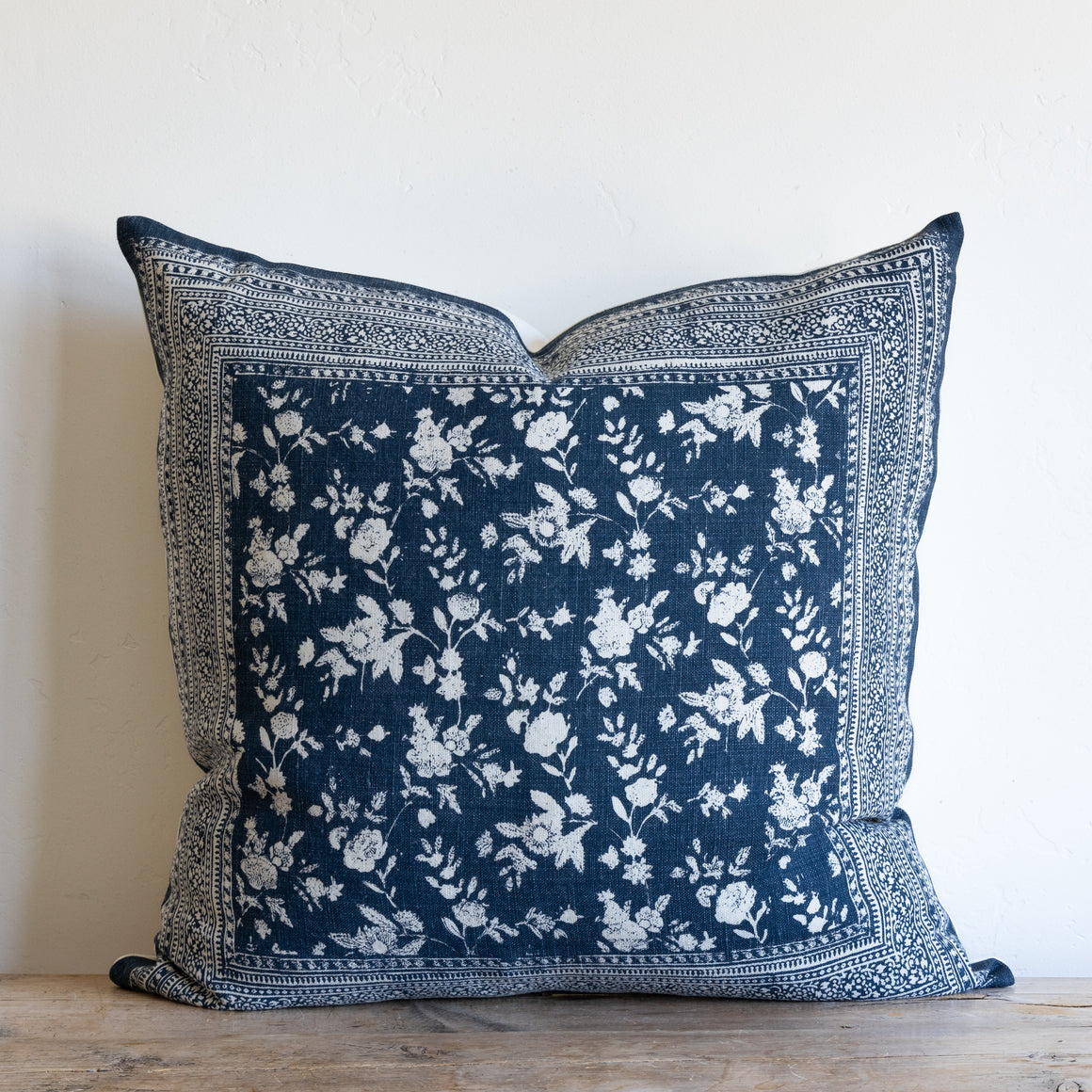 26"x26" Belgian Linen backless