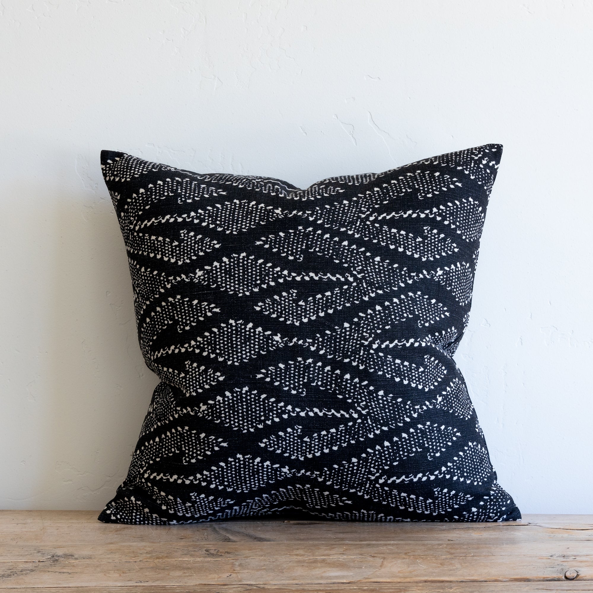 SWITCHBACK DARK / CHARCOAL