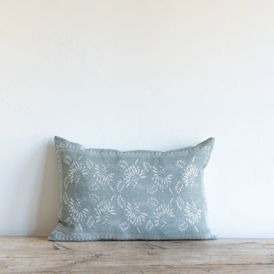 BIG MAMA DARK PILLOW (petite) - Sugar Feather