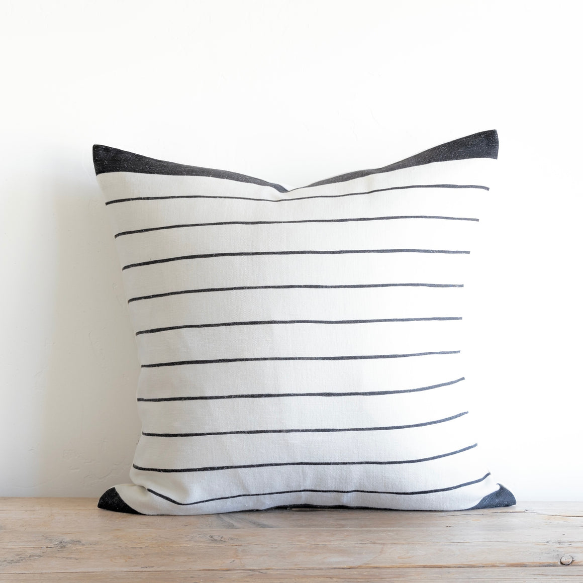 22"x22" belgian linen backless
