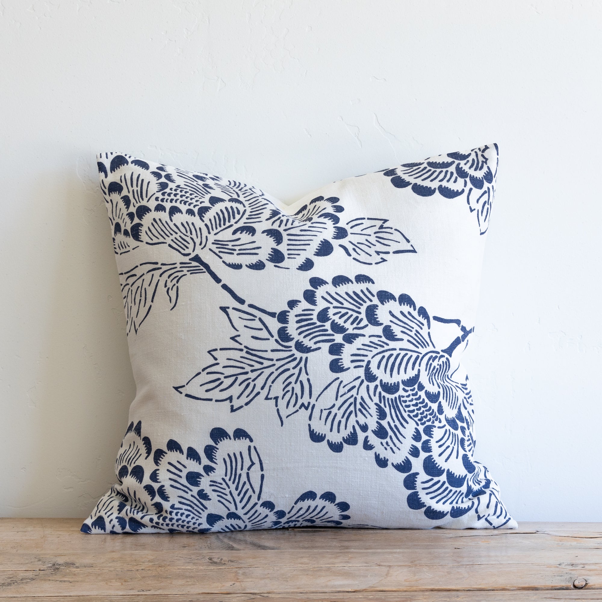 PEONY LIGHT / DENIM BLUE