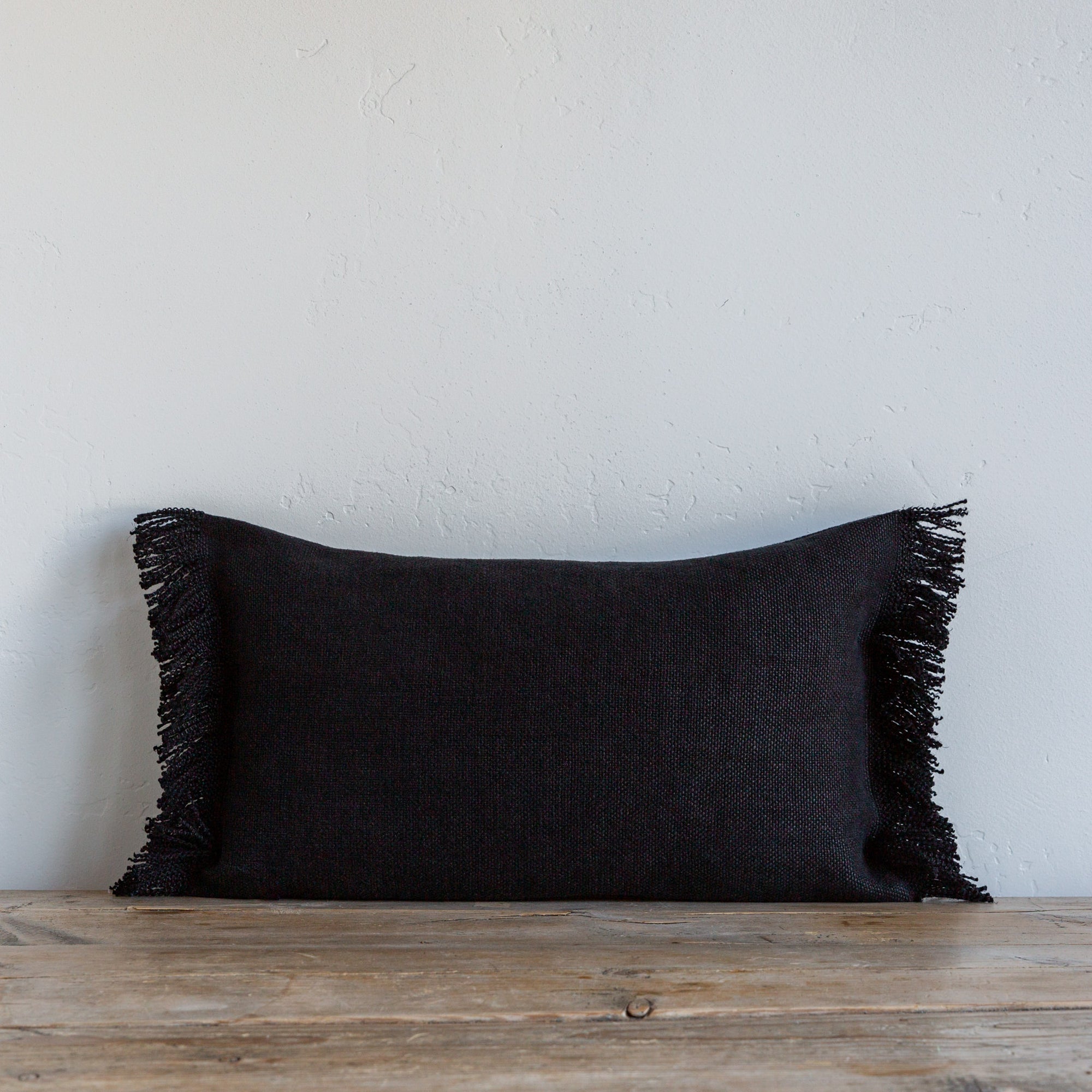 POLYESTER PILLOW INSERT 16 x 26 - Sugar Feather