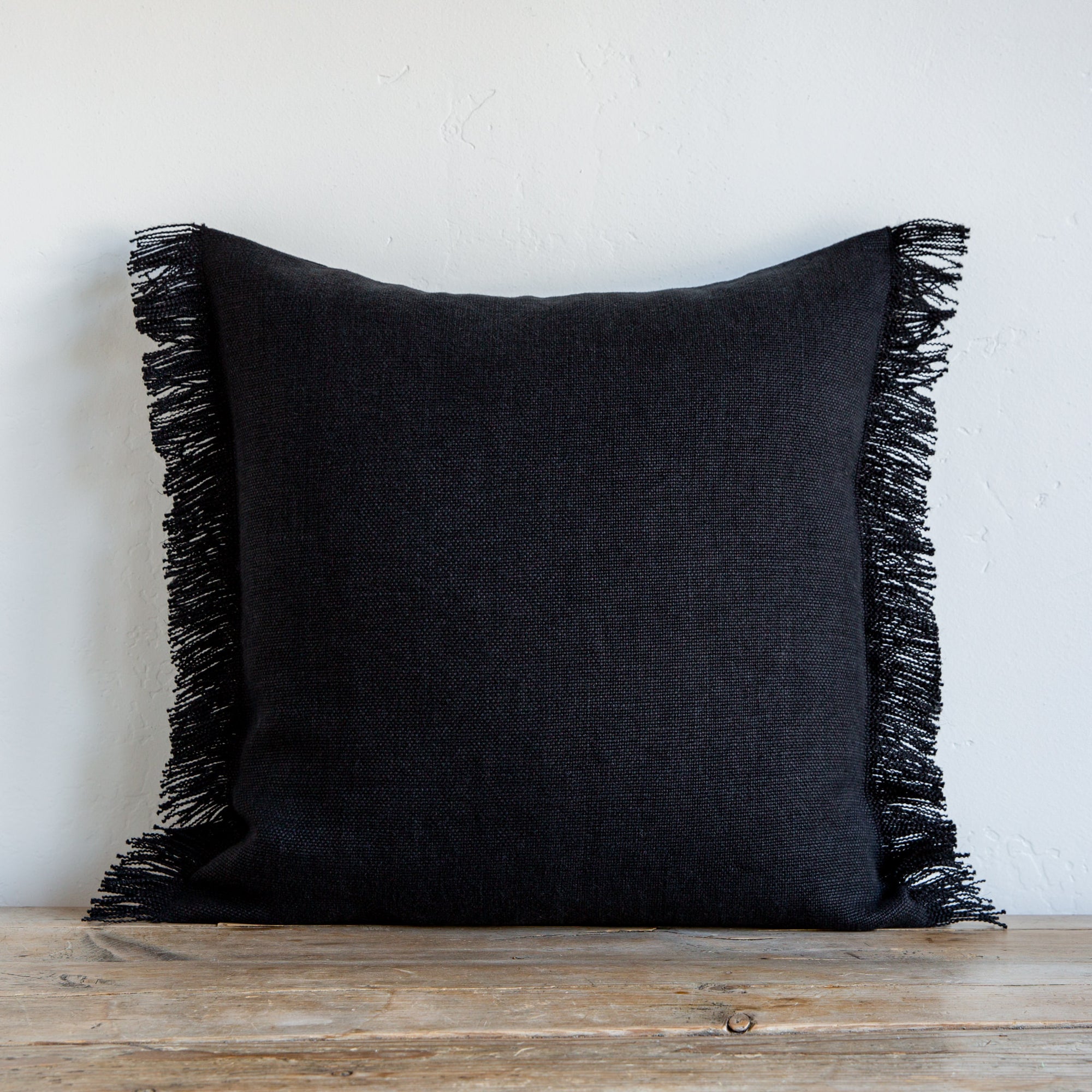 CHARCOAL BELGIAN LINEN FRINGE 22"x22" - Sugar Feather
