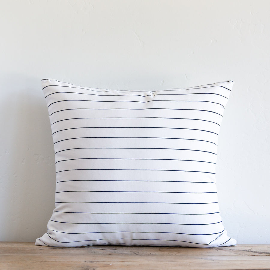 OUTDOOR MINI STRIPE LIGHT - Sugar Feather